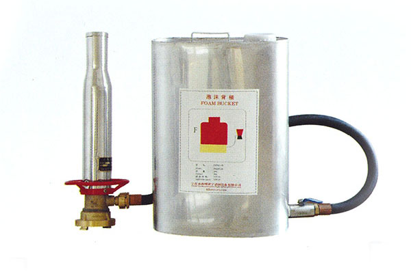 ����ʽ��ĭ��ǹ